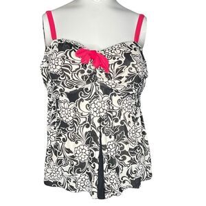 Fit 4 U size 10 tankini swim top with pink accents